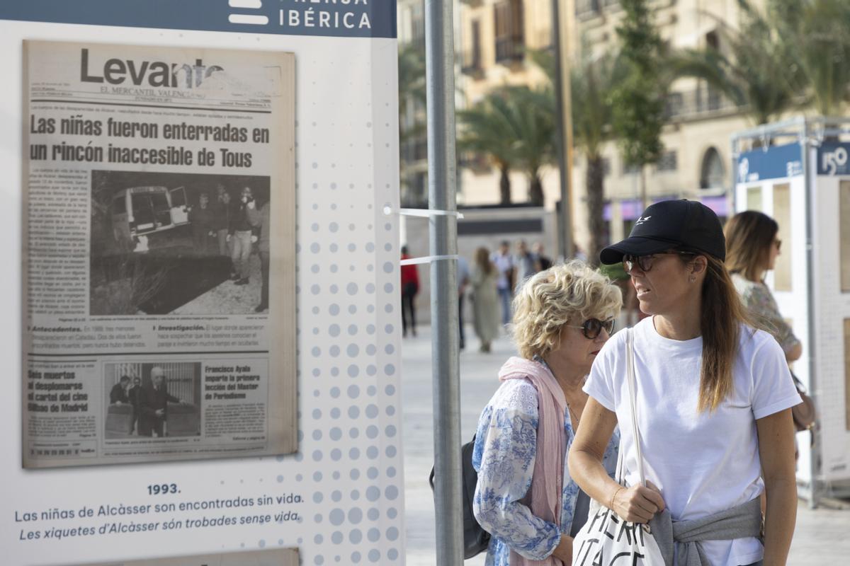 Dentro de la crónica negra destaca el hallazgo en 1993 de los cadáveres de Miriam, Toñi y Desirée, las tres niñas de Alcàsser asesinadas.