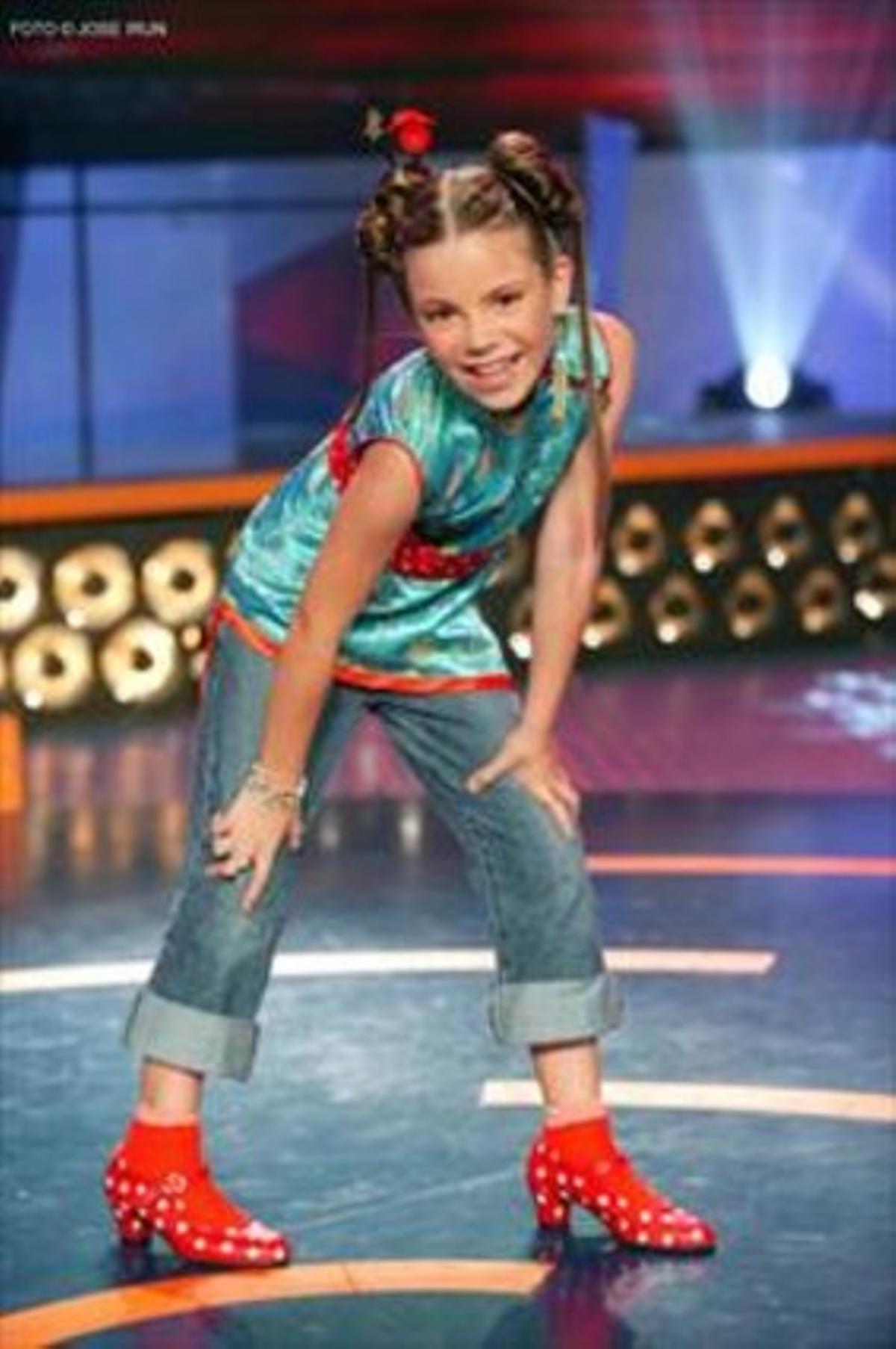 María Isabel, el 2004, any en què va guanyar Eurovisió Júnior amb ’Antes muerta que sencilla’. Al costat, una foto actual del seu Instagram. María Isabel, el 2004, any en què va guanyar Eurovisió Júnior amb ’Antes muerta que sencilla’. Al costat, una foto actual del seu Instagram.