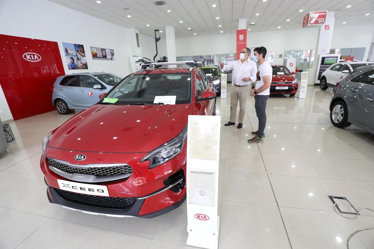 Concesionario de coches en Zaragoza.