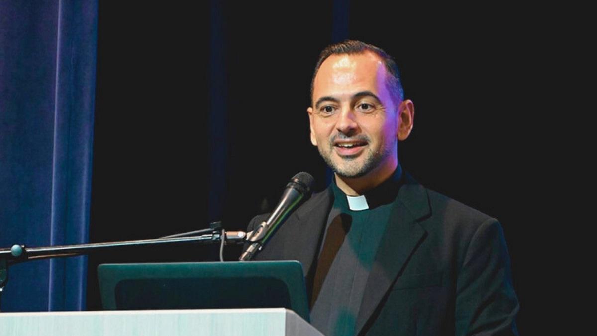 La ponencia de la primera jornada del ciclo "Desafíos de la IA en el mundo de hoy" será impartida por el sacerdote y Doctor en Teología Rafael Vázquez, que profundizará en la última encíclica del papa León XIV "Magnifica Humanitas".