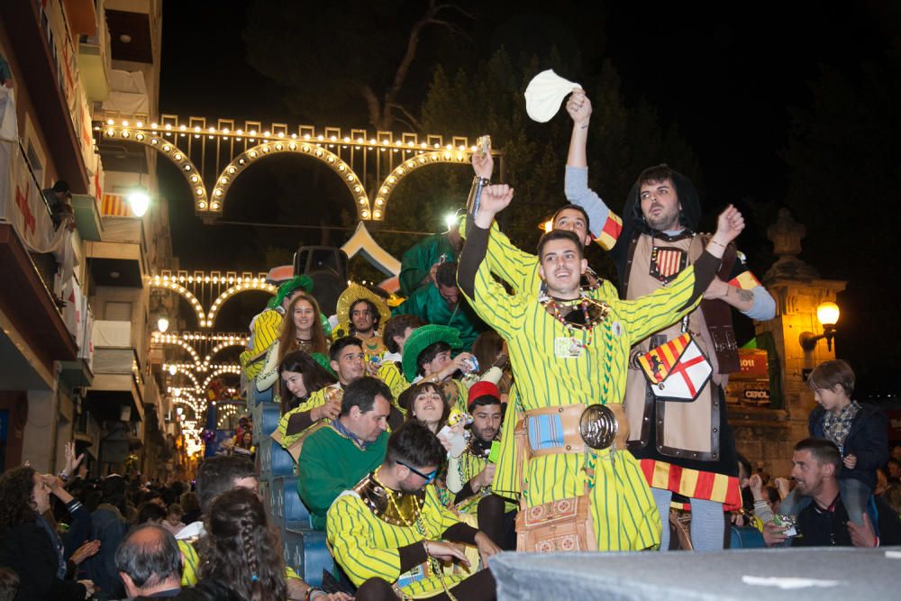 Animada Retreta en las Fiestas de Alcoy