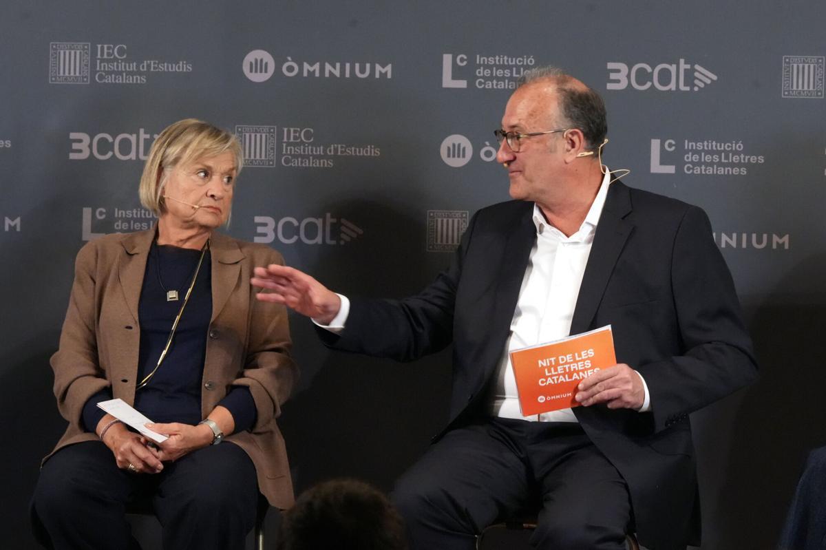 Òmnium Cultural s’alia amb l’IEC per transformar la Nit de Santa Llúcia en l’equivalent literari dels Premis Gaudí