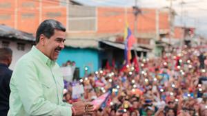 Fotografía cedida por Prensa Miraflores donde se observa al presidente de Venezuela, Nicolás Maduro, durante un acto de gobierno, el 13 de junio del 2024, en el Vigia, Mérida (Venezuela).