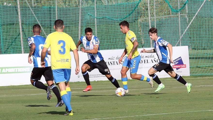 Rafa Mujica pone la firma a un buen estreno de la UD Las Palmas