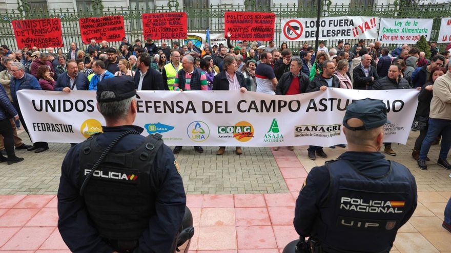 La revuelta del campo toma Oviedo: “Debiéramos ser el orgullo de cualquier asturiano”