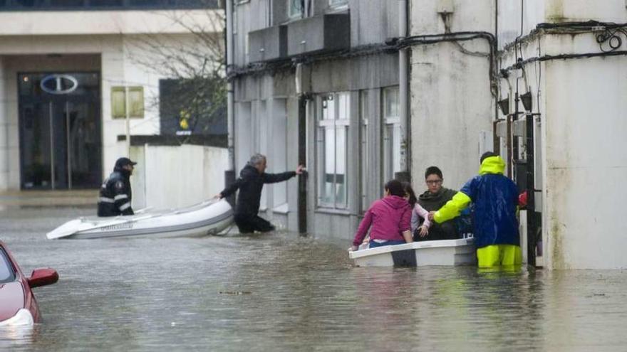 Una de las calles de Sada más afectadas por las inundaciones del pasado 30 de marzo.