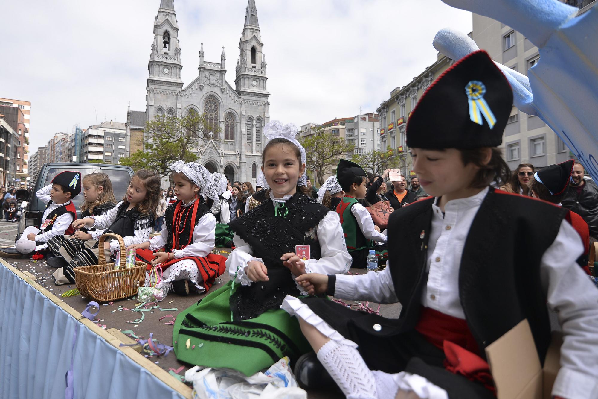 Inicio de las fiestas del Bollo de Avilés