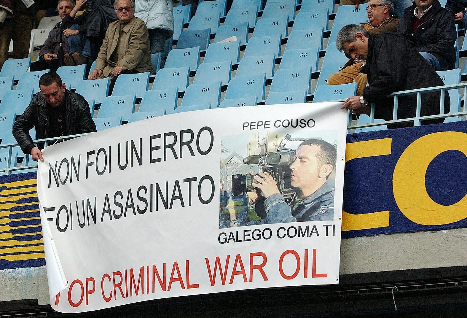 Cartel en el estadio de Balaídos en 2003.