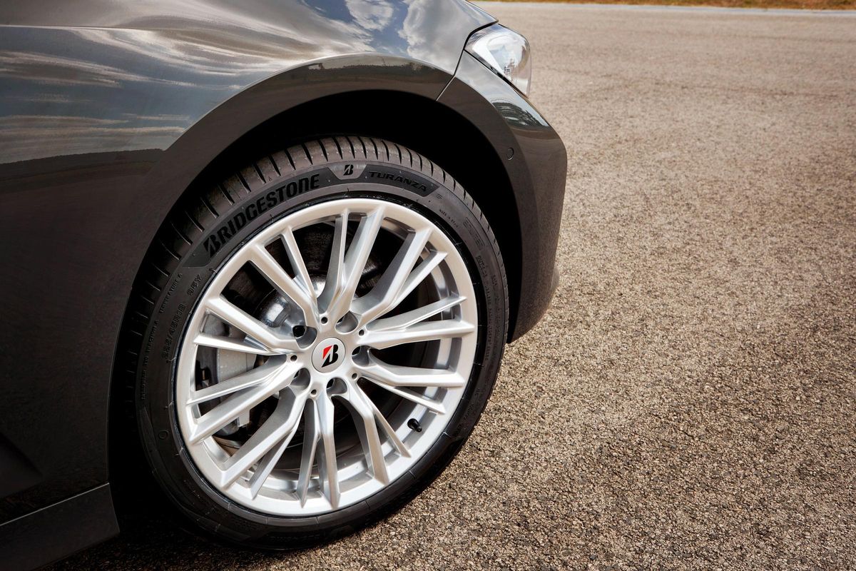 Cinco consejos para comprar bien los neumáticos de tu coche