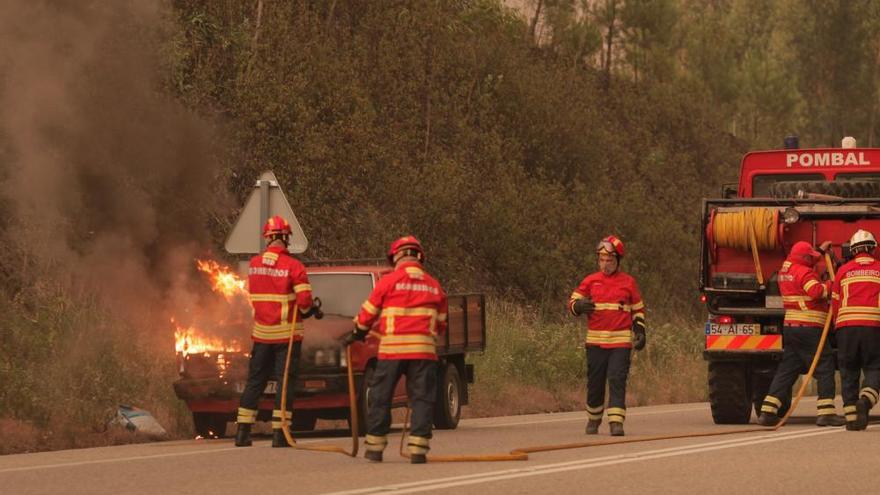 Incendio de grandes dimensiones en el centro de Portugal