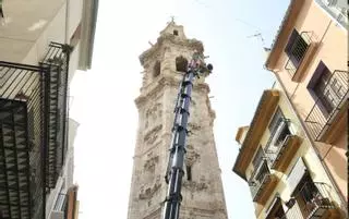 Choque entre el cura de Santa Catalina y doce campaneros