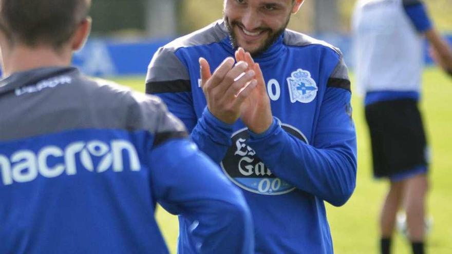 Florin Andone, ayer en la ciudad deportiva de Abegondo.