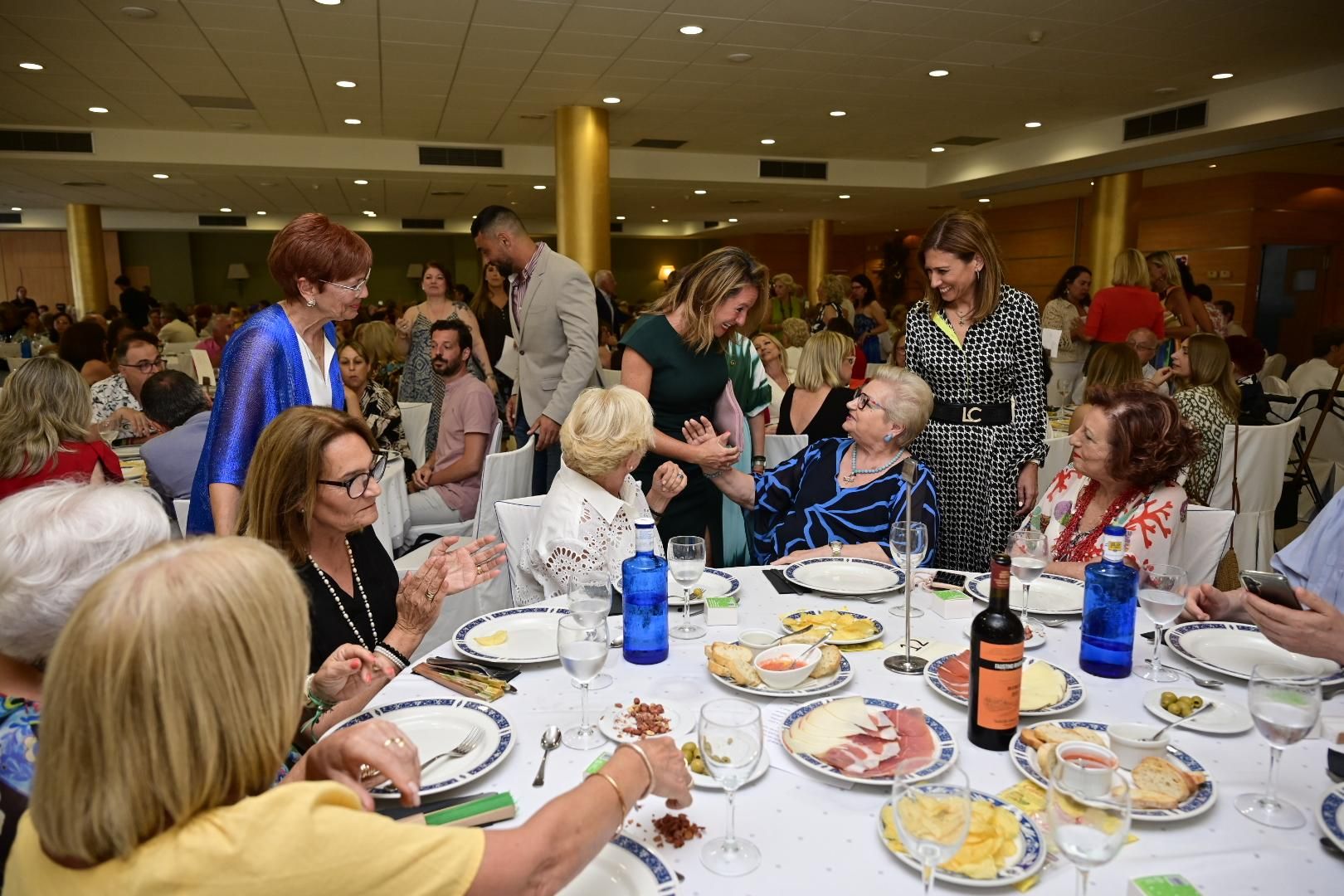 Gala solidaria a beneficio de la Asociación Conta el Cáncer en Castelló