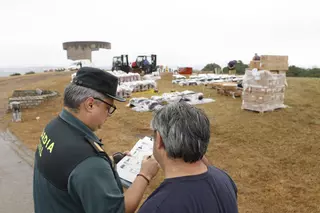 La inspección de la Guardia Civil previa a la Noche de los Fuegos, en imágenes