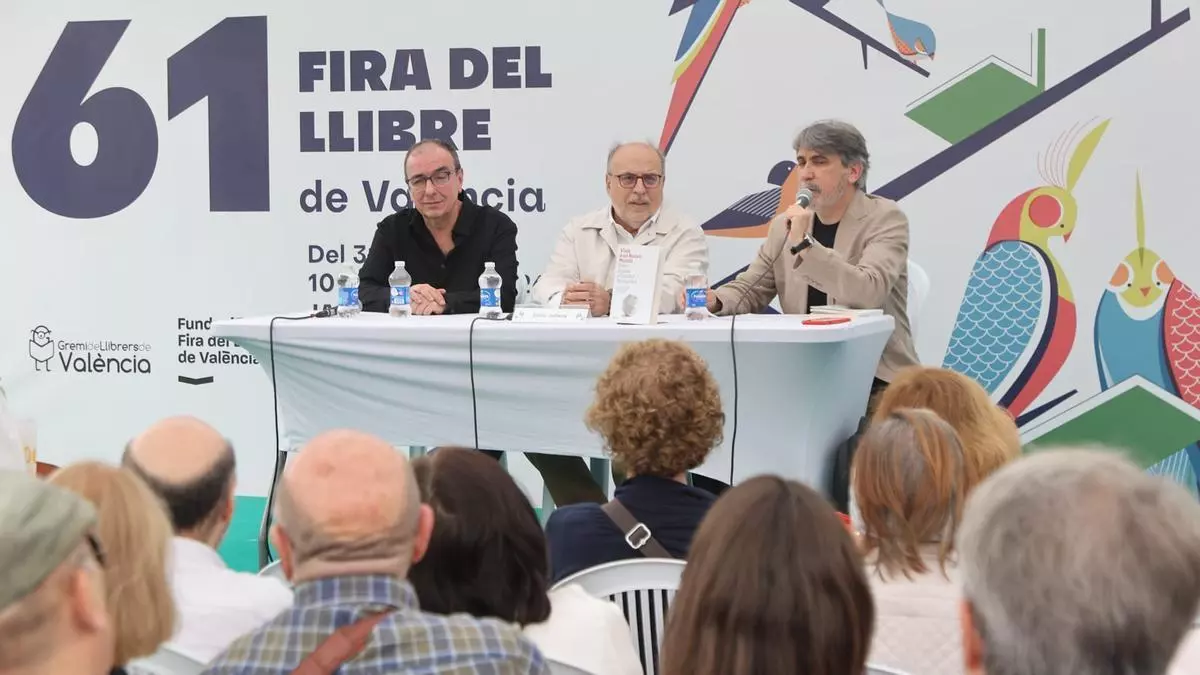'Romantasy', nuevas masculinidades, vivienda y voces de mujeres: qué eligen los lectores en la Fira del Llibre