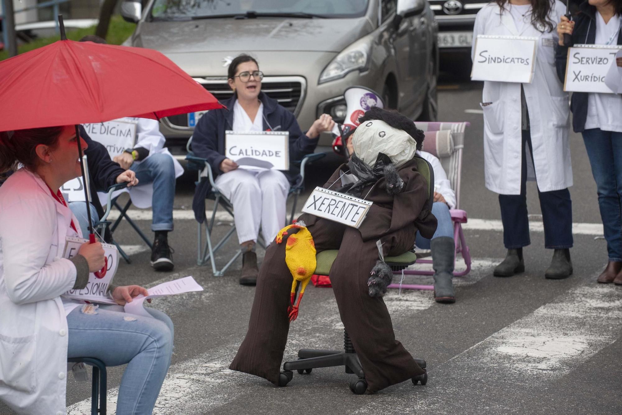 Personal del hospital de A Coruña protesta por la «nefasta gestión» en el traslado a ExpoCoruña