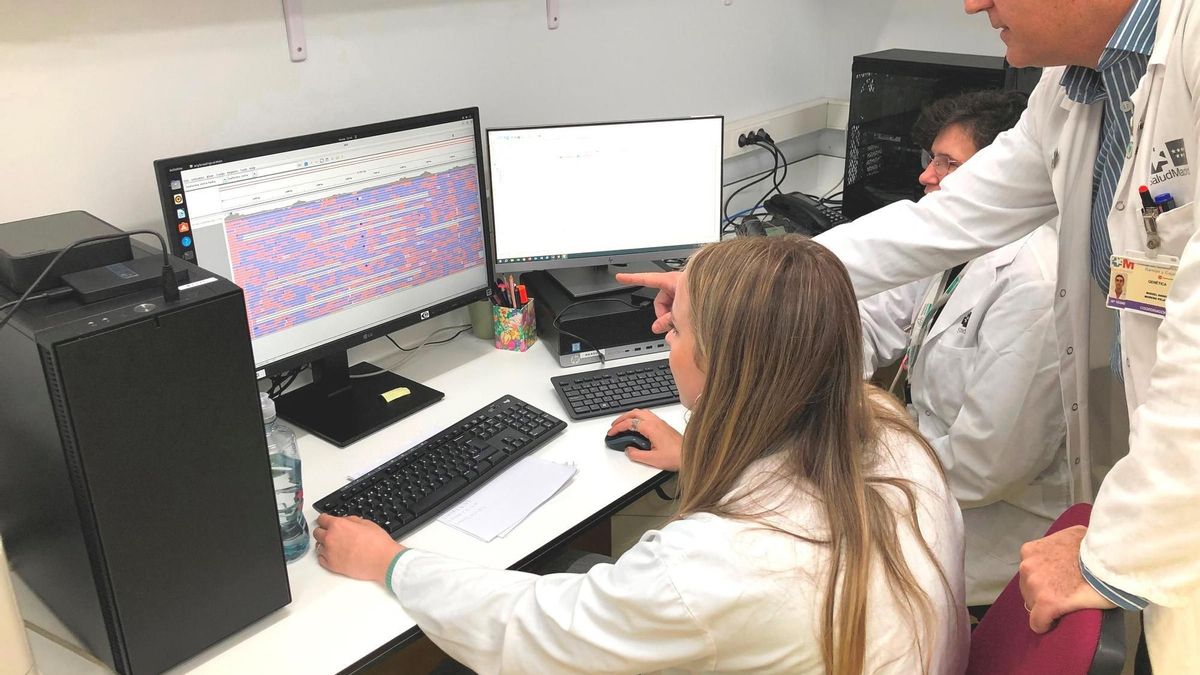 Investigadores en un laboratorio.