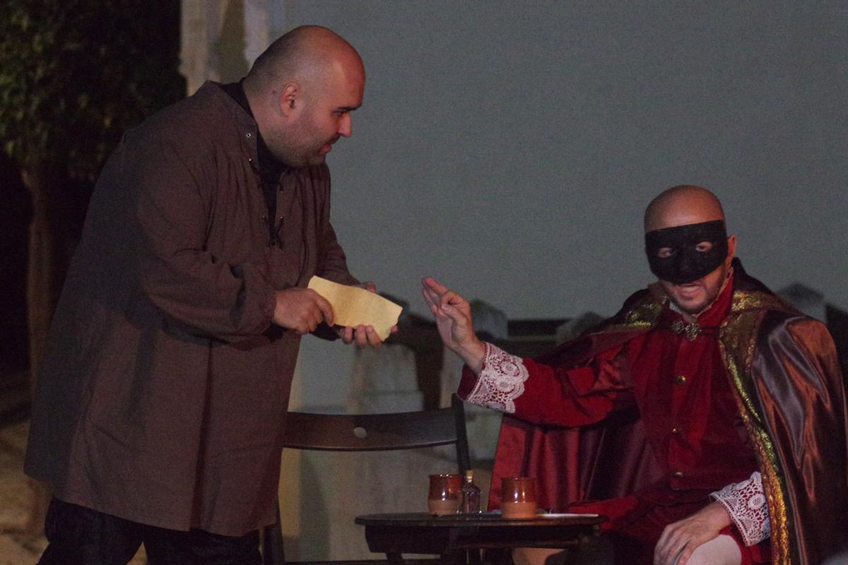 Representación teatral 'Estampas del Tenorio' en el Cementerio San Miguel