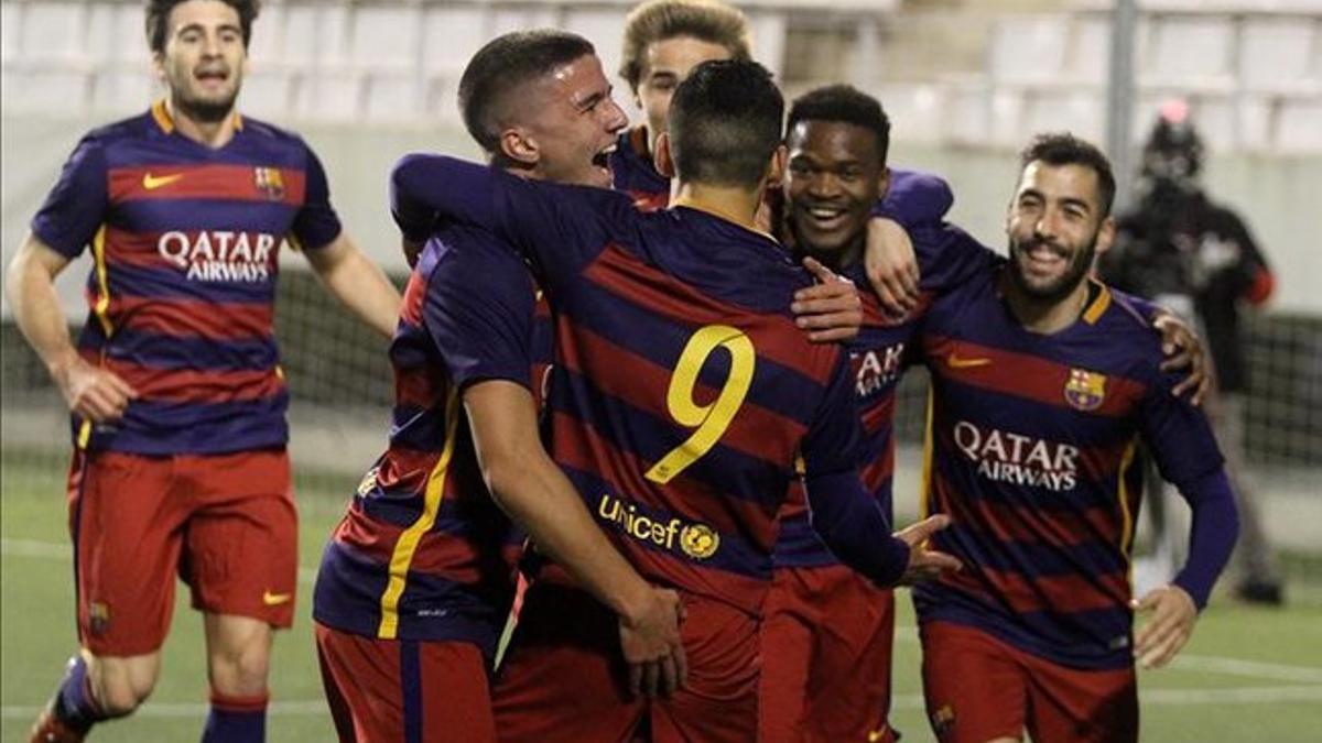 Los jugadores celebran el gol de Kaptoum