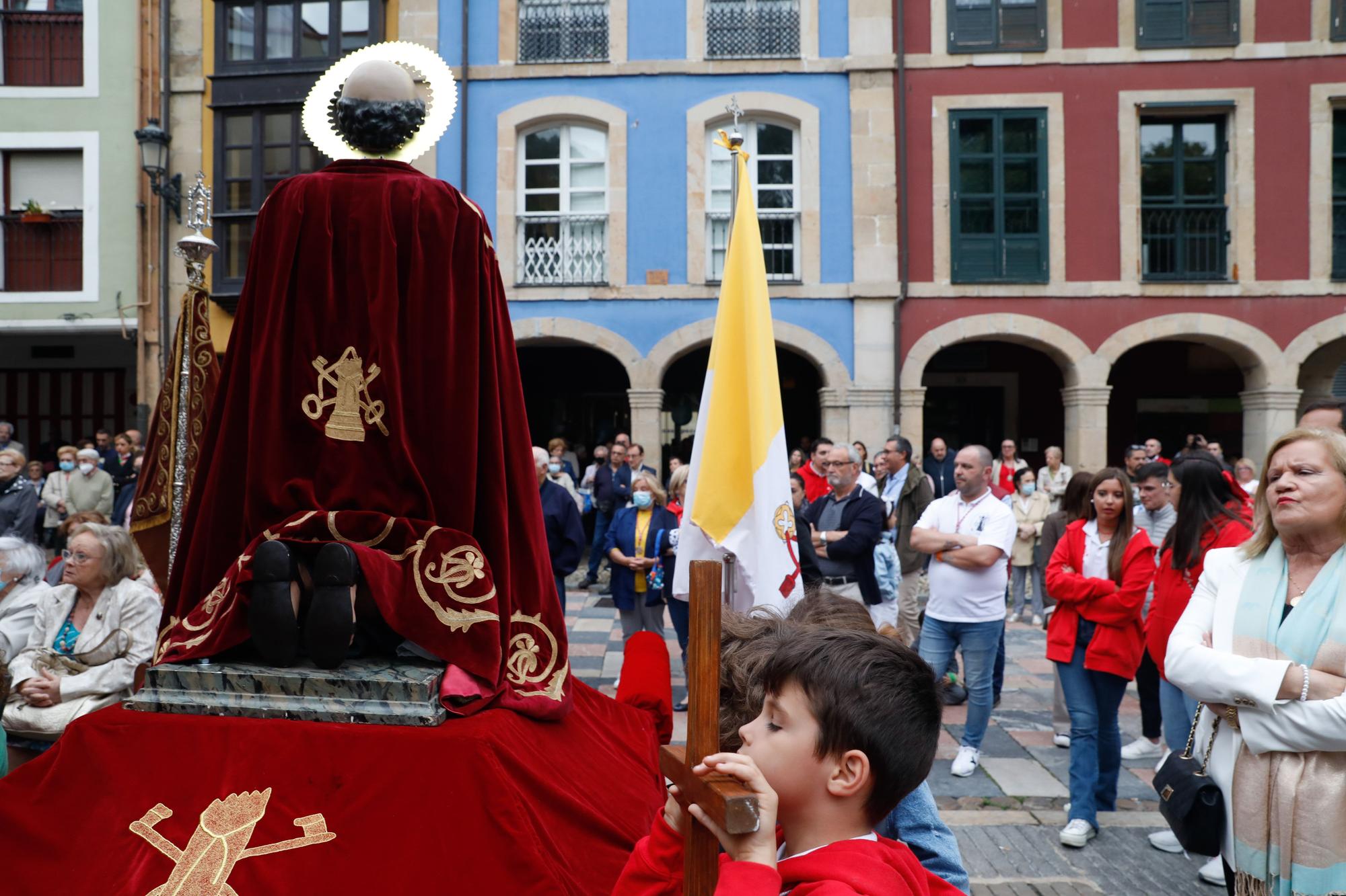 El regreso de la procesión de San Pedro en Rivero