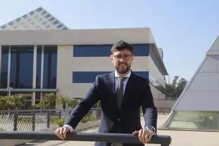 Entrevista a Víctor Macías, presidente de AJE Córdoba: «Habría que crear ayudas para consolidar a la joven empresa»