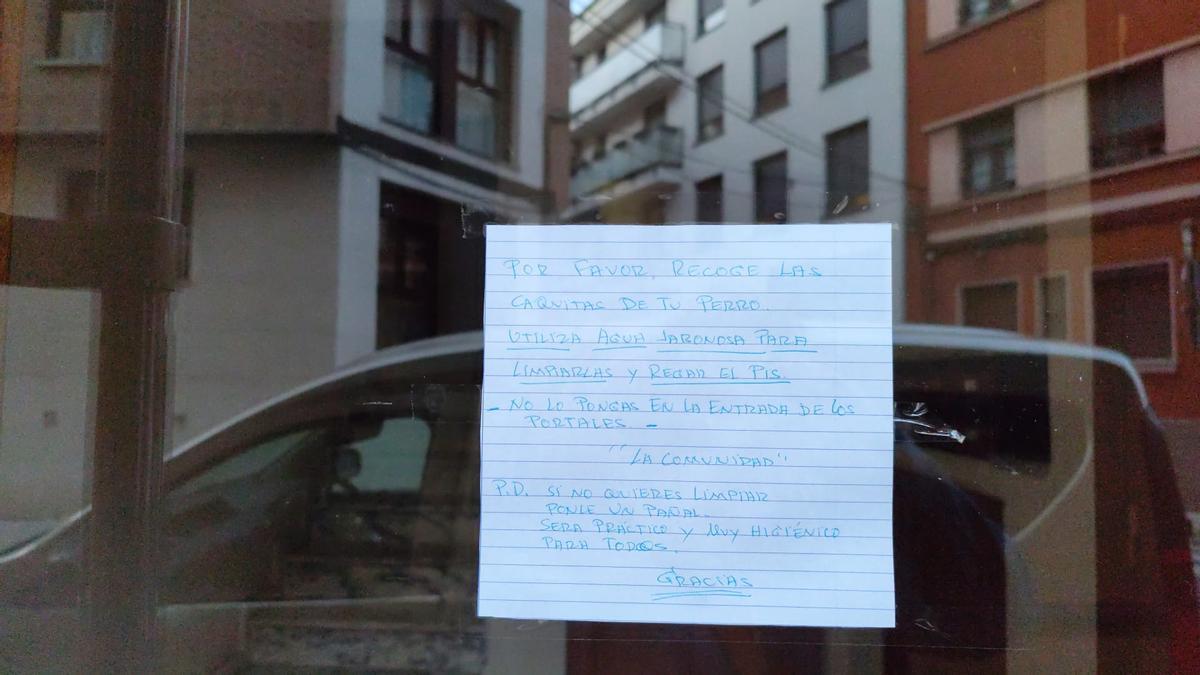 El cartel de la comunidad.