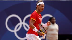 Nadal celebra un punto en París