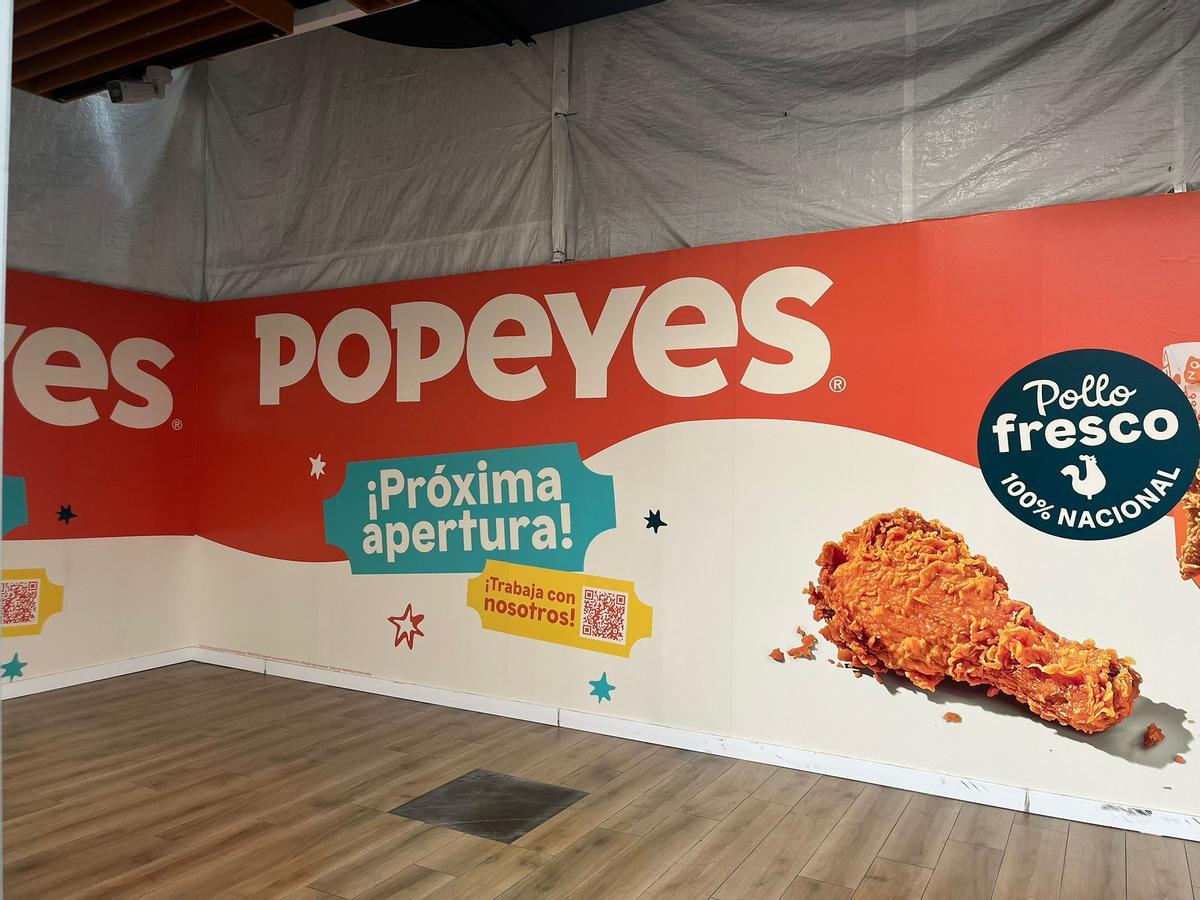 El cartel anunciador.