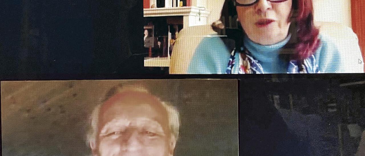 Marisol Schulz y Álex Grijelmo, durante el encuentro virtual.