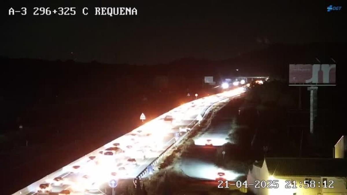 Un atasco de 19 kilómetros colapsa la A-3