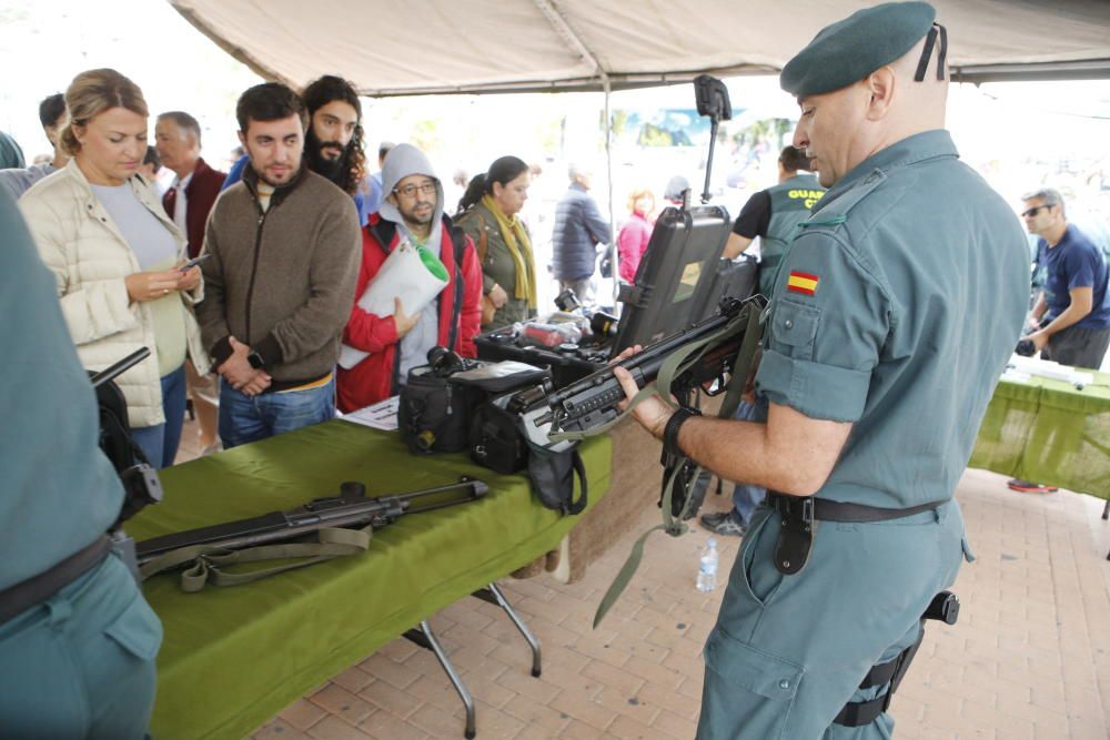 Jornada de la Guardia Civil en el Puerto de Alicante