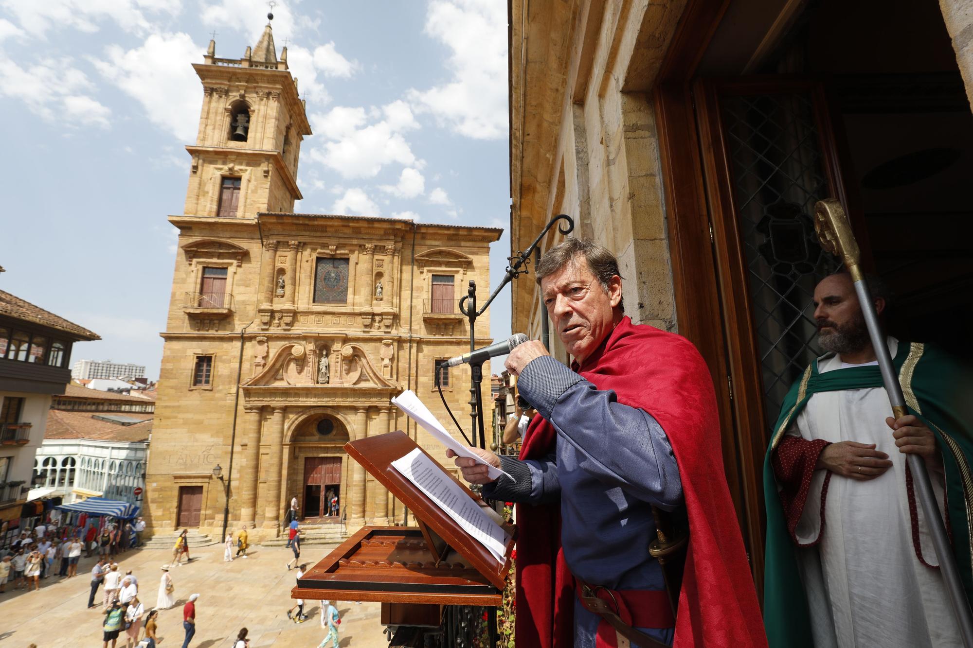 EN IMÁGENES: Broche de oro a la Edad Media ovetense con el pregón de Alfonso II