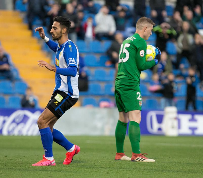 Los blanquiazules desperdician la oportunidad de huir del descenso y no pasan del empate ante un Andorra con uno menos desde el 52'