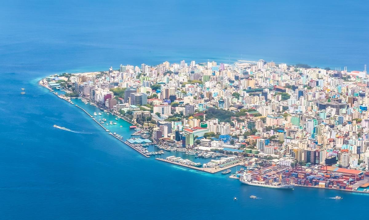 La capital de Maldivas, acosada por la subida del nivel del mar