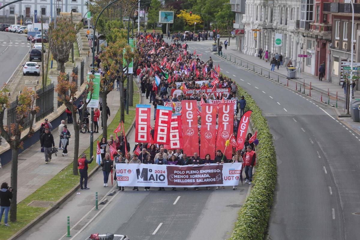 Día del Trabajador en A Coruña: Manifestación de CCOO y UGT por el 1 de ...