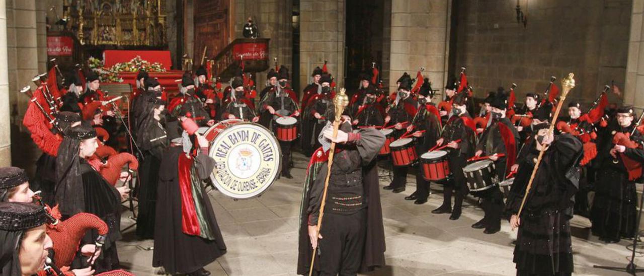 La Real Banda de Gaitas en la Catedral de Ourense.   | // I. OSORIO