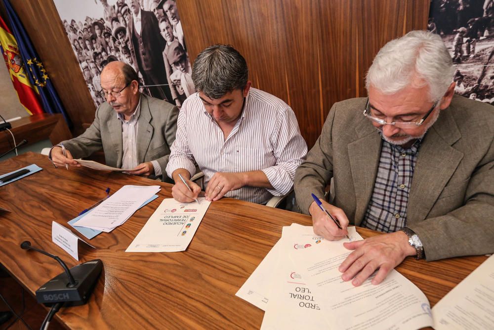 Firma del pacto territorial por el empleo