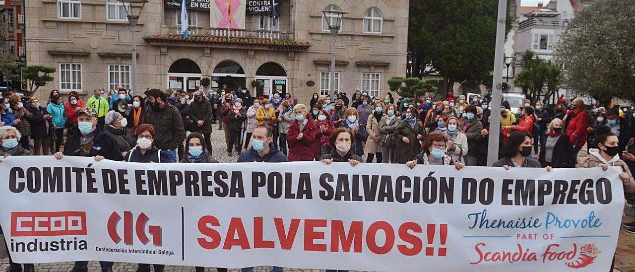 Concentración de empleados
de Tenaisie Provoté el
pasado octubre. | // NOE PARGA