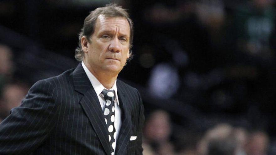 Flip Saunders, durante un encuentro.