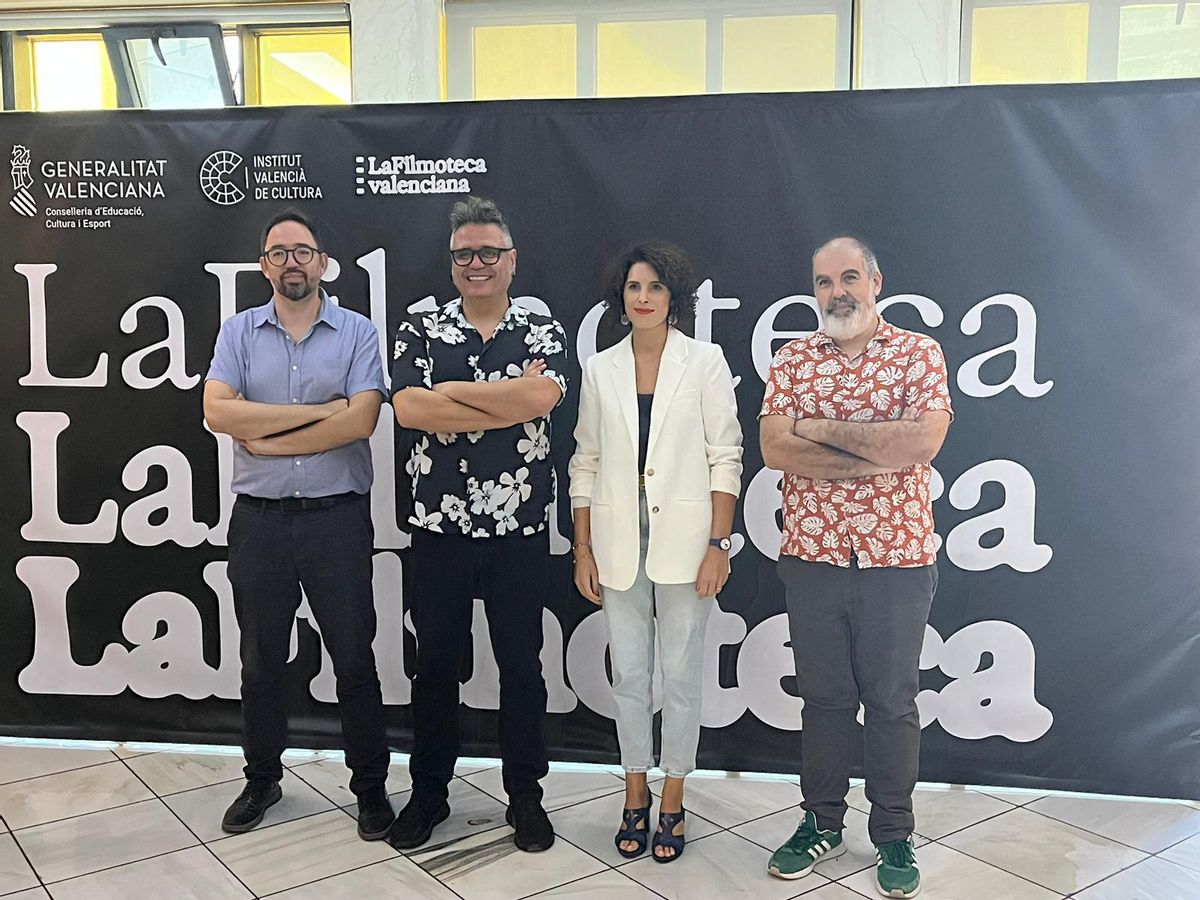 Cristina Mora acompañada de Boke Bazá, Francesc Felipe y Ramón Alfonso esta mañana