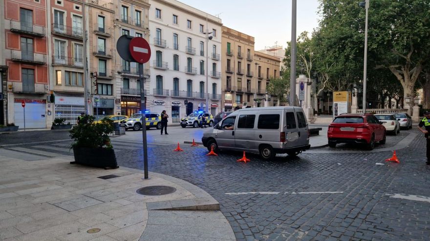 Quatre positius per alcohol i un per drogues a la Rambla de Figueres