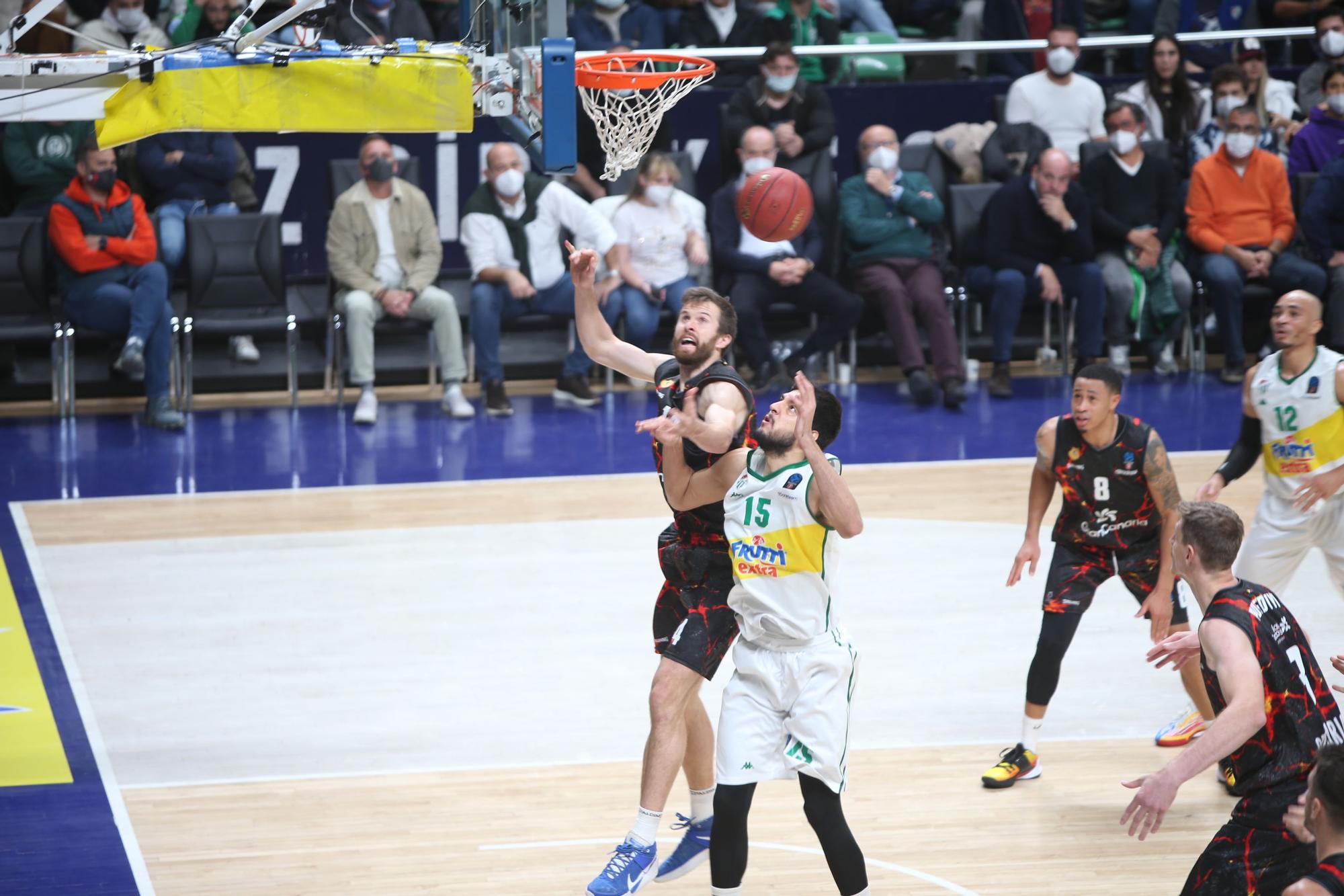 Frutti Extra Bursaspor (74) - CB Gran Canaria (85)