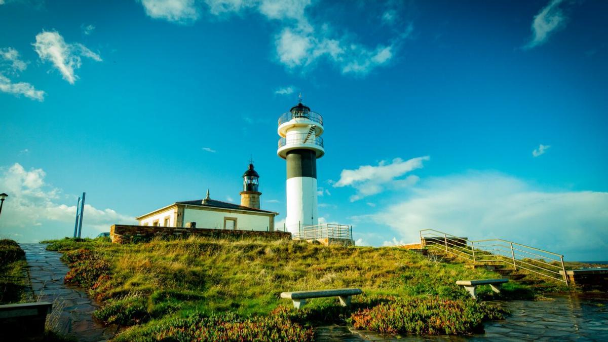 Faro de Punta Atalaia en San Cibrao.