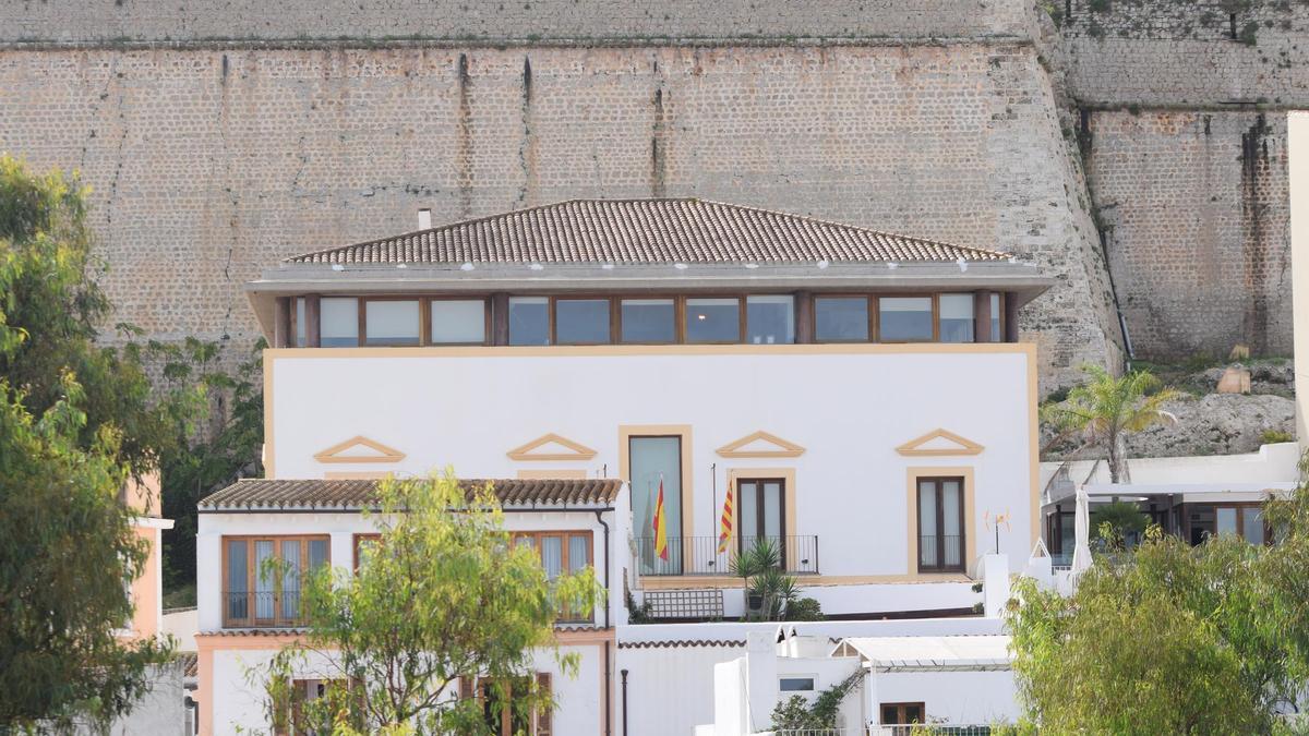 Fachada del Ayuntamiento de Ibiza. Can Botino.