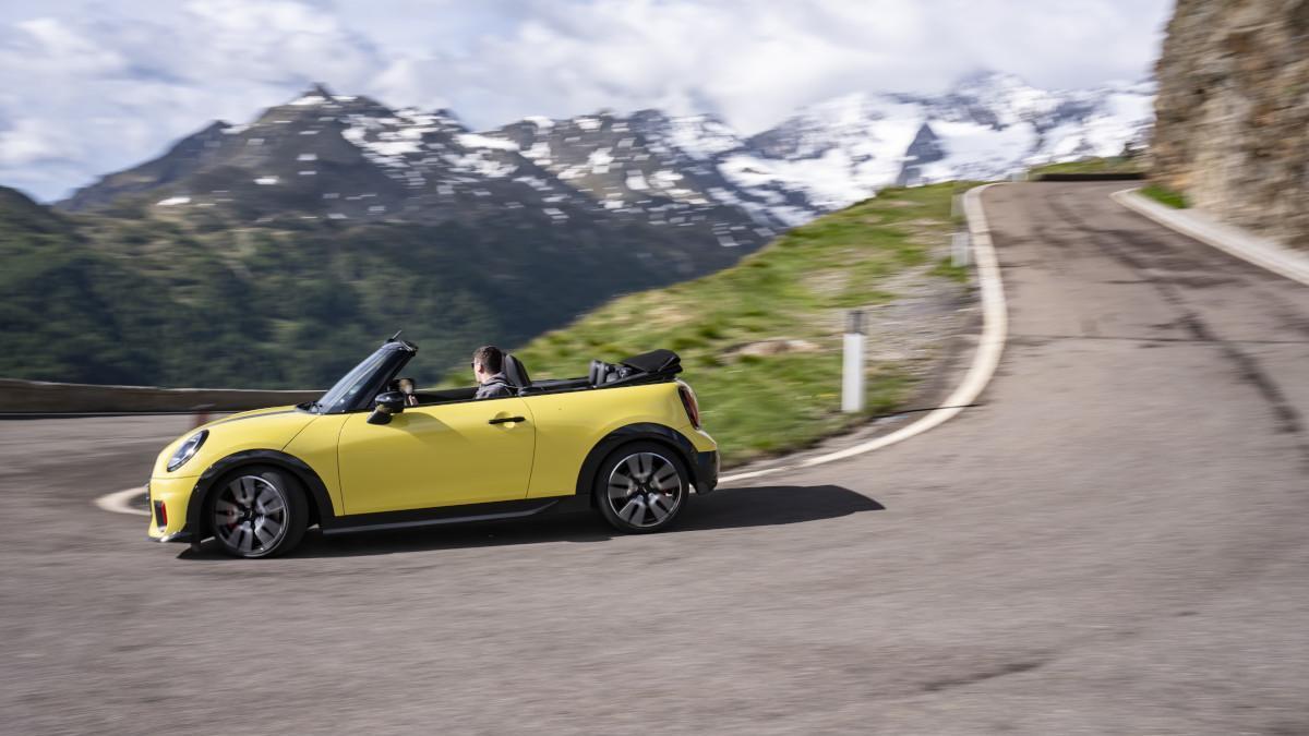 Mini John Cooper Works Convertible