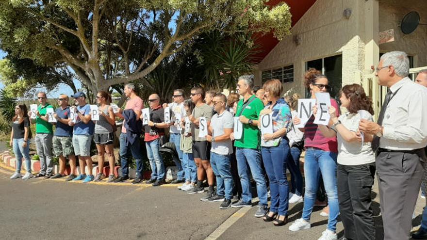 Protesta desarrollada la pasada semana ante el centro Tenerife II para exigir mejoras en la Enfermería de dicha prisión.