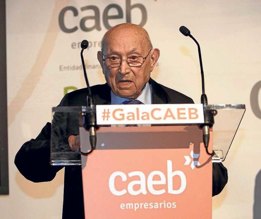 CAEB nombra a Antonio Fontanet empresario del año