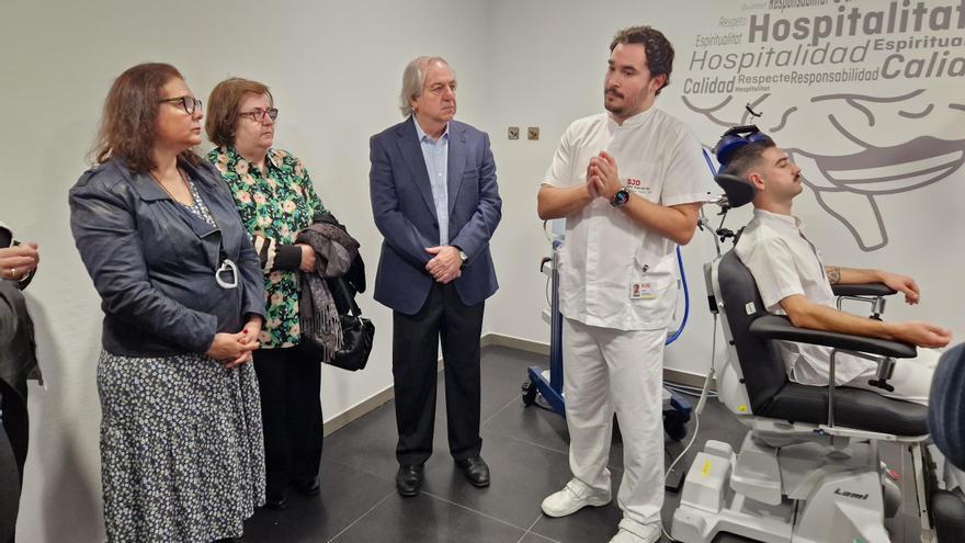 El hospital Sant Joan de Déu presenta un estimulador magnético transcraneal para mejorar las secuelas de los ictus