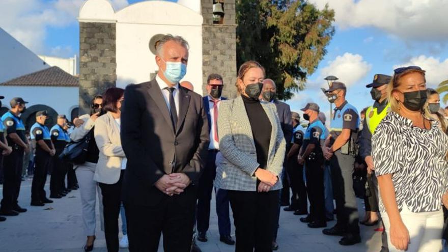 Ángel Víctor Torres y María Dolores Corujo asistieron a la misma por Alexis Tejera Lemes.