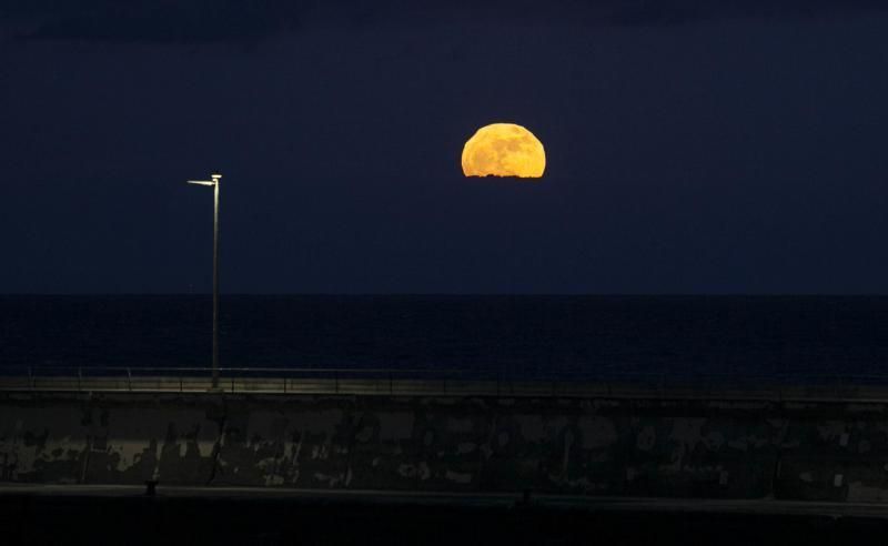 La Superluna en Tenerife, diciembre de 2017